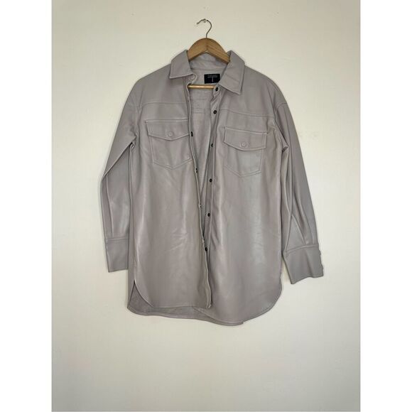 Tahari Light Taupe Faux Leather Shacket Jacket Size Medium New - Picture 1 of 4